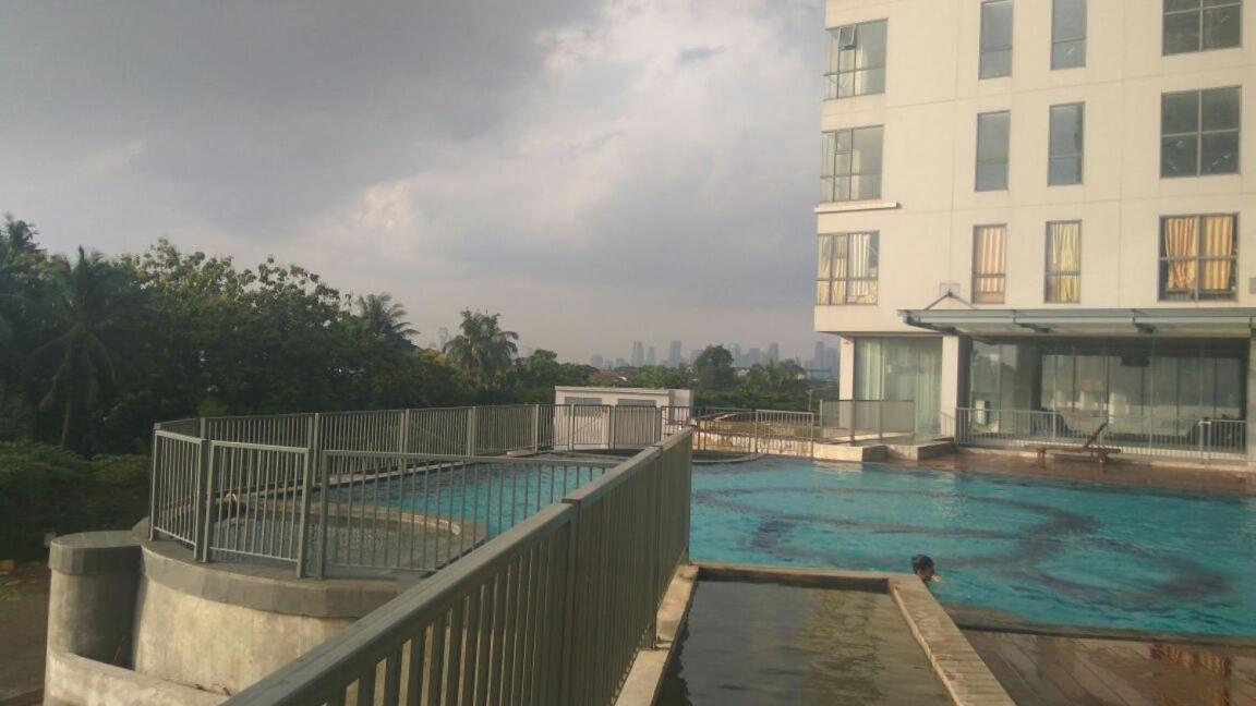2 Bedrooms - Royal Olive Apartment - Pejaten South Of Jakarta Eksteriør billede